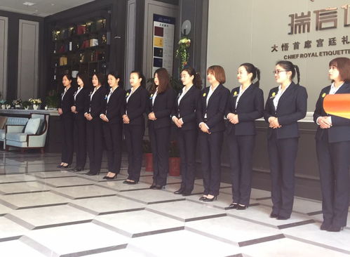 宫廷礼仪映华章，尊崇生活启新篇——大悟瑞信世家礼仪培训圆满落幕